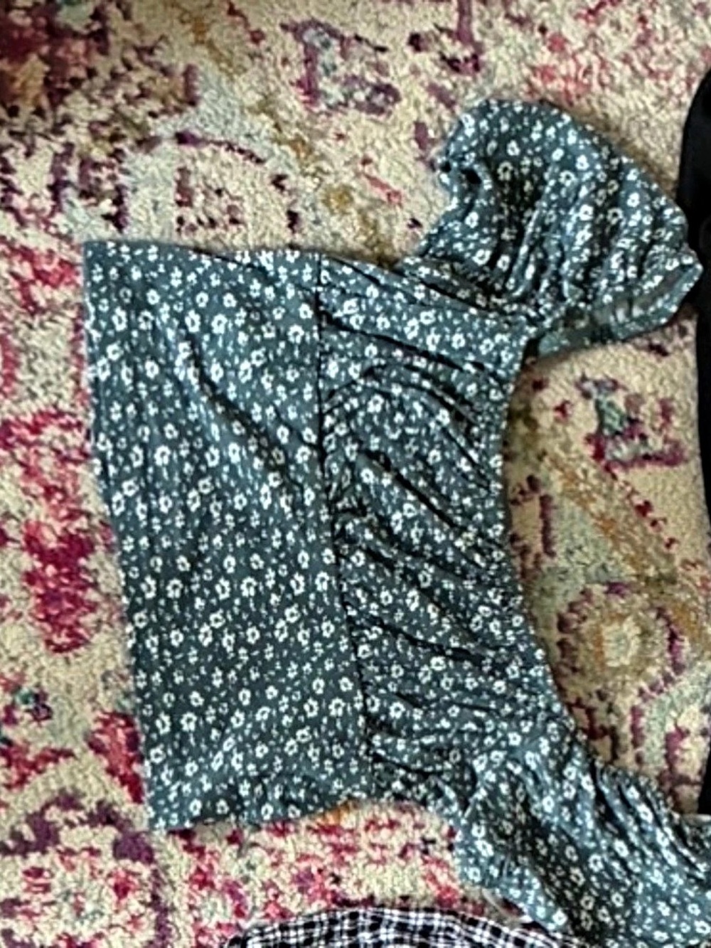 Floral Short Sleeve Top in Blue & White